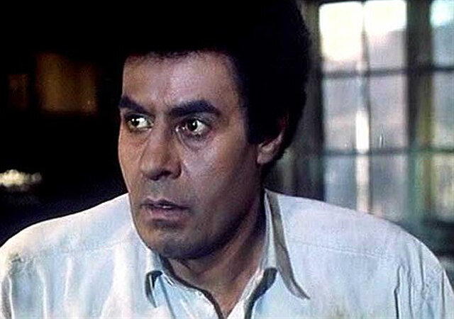 لحظهای تاریخی: ۳۷ سال پیش خسرو شکیبایی جایزهای را از محمد خاتمی دریافت کرد لحظهای تاریخی: ۳۷ سال پیش خسرو شکیبایی جایزهای را از محمد خاتمی دریافت کرد