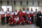 ببینید | عضویت سرمربی و کادر فنی تیم فوتبال استقلال خوزستان در جمعیت هلال‌احمر