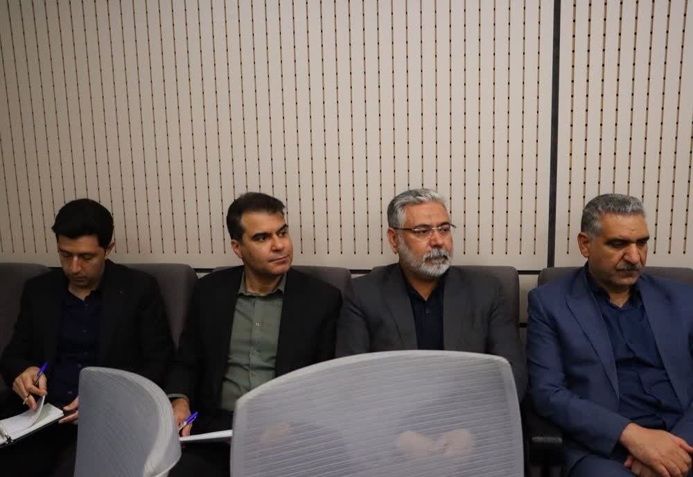 برگزاری نشست تنظیم بازار استان یزد به ریاست استاندار برگزاری نشست تنظیم بازار استان یزد به ریاست استاندار