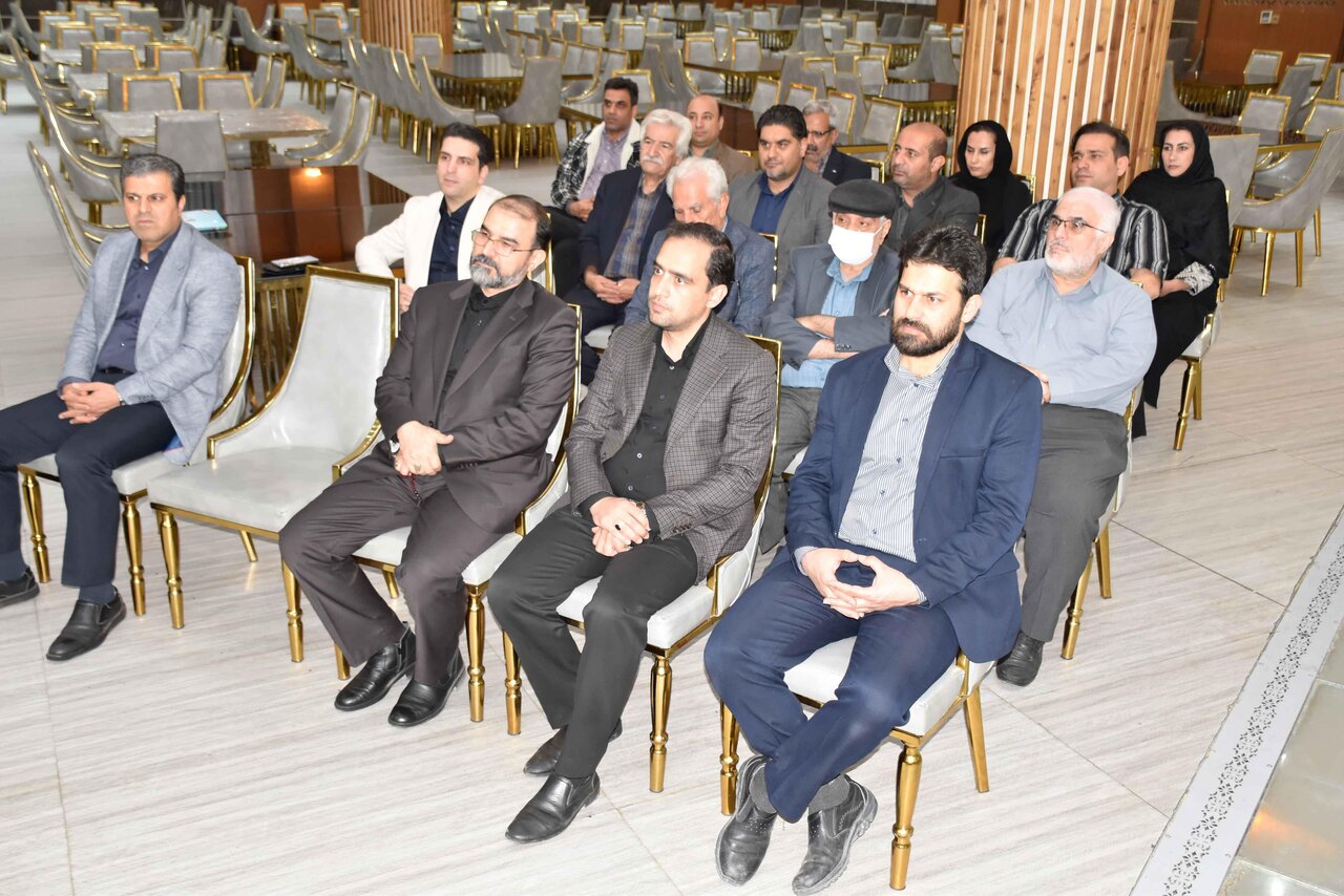 نشست هیئتهای تشخیص و حل اختلاف کار شهرستان میبد نشست هیئتهای تشخیص و حل اختلاف کار شهرستان میبد