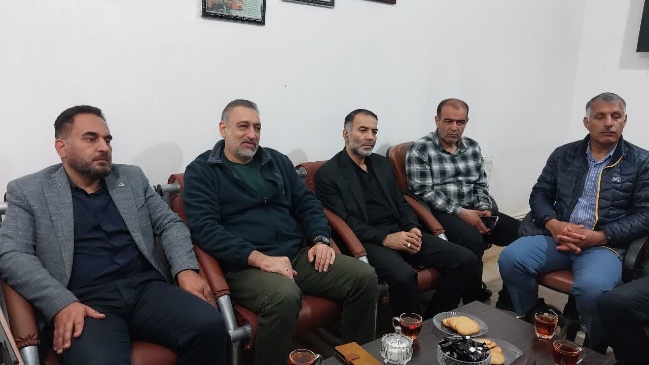 دیدار سرپرست فدراسیون کوهنوردی با پرسنل آتش نشانی شهرداری خرم آباد