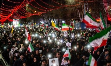 روایت حسین دباغ از تکیه گاه اصلی جمهوری اسلامی / چیزی که از بیرون ویرانی دیده می شود در درون ایستادگی و حقانیت رنج تفسیر می شود روایت حسین دباغ از تکیه گاه اصلی جمهوری اسلامی / چیزی که از بیرون ویرانی دیده می شود در درون ایستادگی و حقانیت رنج تفسیر می شود