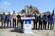 تاجرنیا: بمب و ترکش‌ها را در مرغوبکار دیدیم!
