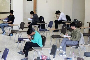 امکان دارد امتحانات با تأخیر برگزار شود/ حدود ۷۰۰ مورد از مدارس و مراکز آموزش و پرورش و دانشگاه‌ها مورد حمله قرار گرفته‌اند