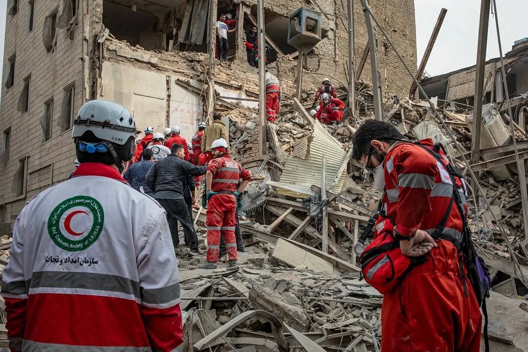 بعد از سیوچند روز، هنوز هم زانویم وقت استارتزدن میلرزد/ عکاسیِ جنگ، انتخابم نیست وظیفهام است