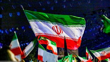 چرا نادر ابراهیمی حبّالوطن را معیار ایمان میدانست؟ چرا نادر ابراهیمی حبّالوطن را معیار ایمان میدانست؟