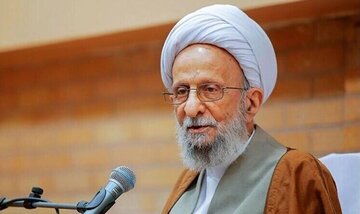 علامه مصباح یزدی(ره): مواظب باش در زمین دشمن بازی نکنی!