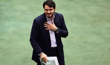 وزیر دولت رئیسی: گرداب هرمز پوشالیبودن یک هژمونی را عیان کرد! وزیر دولت رئیسی: گرداب هرمز پوشالیبودن یک هژمونی را عیان کرد!
