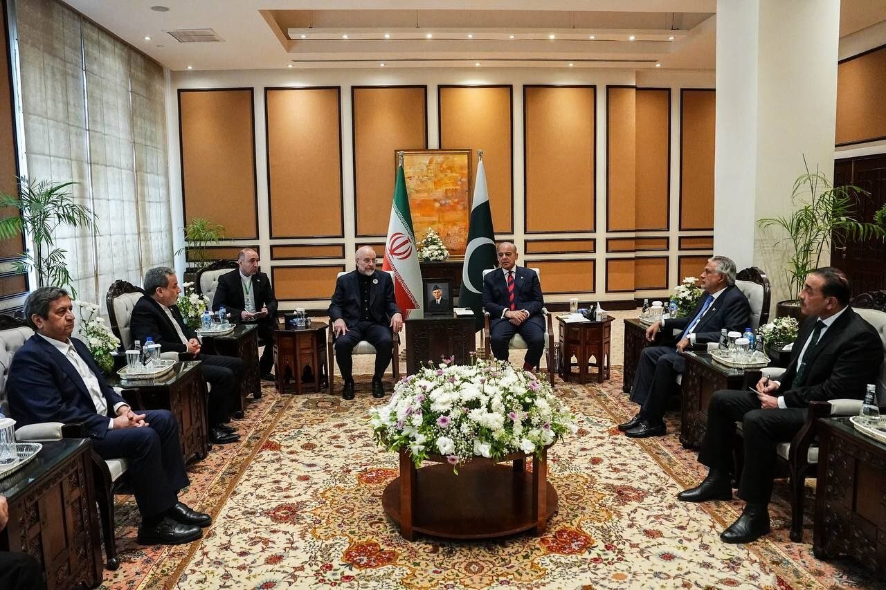 دیدار قالیباف با نخست وزیر پاکستان + عکس