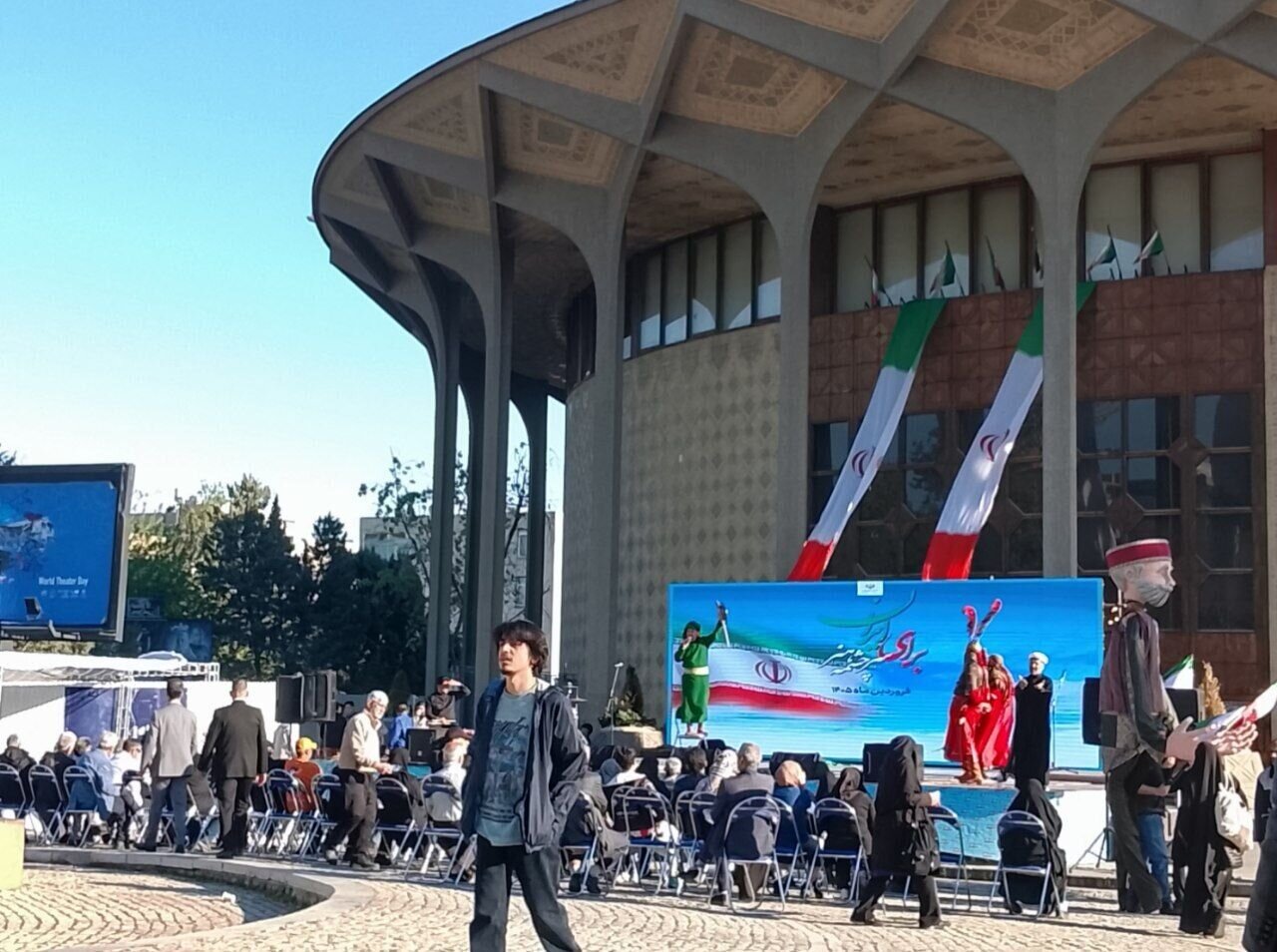 معاون وزیر ارشاد خبر داد: ازسرگیری اجراها از ابتدای هفته آینده/ ارائه بستههای حمایتی برای هنرمندان آسیبدیده