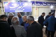 برگزاری میز خدمت دستگاه‌های اجرایی در چهارراه دولت شهرکرد
