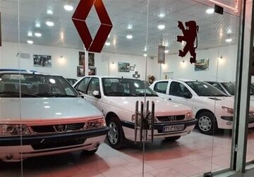 هشدار شدید ربیس اتحادیه نمایشگاه‌داران به خریداران/ چرا نباید این خودروها را با قیمت‌های پایین بخریم؟