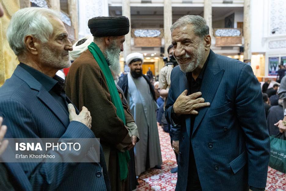 قابهایی از مراسم اربعین رئیس دفتر نظامی فرمانده فقید کل قوا/حضور دبیر شورای عالی انقلاب فرهنگی در مراسم چهلم/ پور محمدی هم آمده بود + عکس