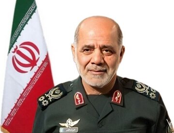 هشدار فرمانده قرارگاه خاتم به کشورهای منطقه/ هر کس خود را سپر آمریکا کند در آتش جنگ خواهد سوخت هشدار فرمانده قرارگاه خاتم به کشورهای منطقه/ هر کس خود را سپر آمریکا کند در آتش جنگ خواهد سوخت