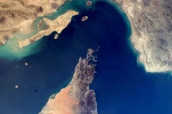 بازدید مجازی از تصاویر و مستندات تاریخی تنگه هرمز آغاز شد بازدید مجازی از تصاویر و مستندات تاریخی تنگه هرمز آغاز شد