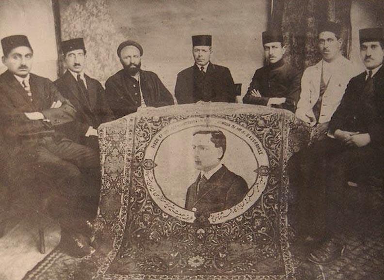 شهید آمریکایی در مسیر مبارزه برای آزادی ایران شهید آمریکایی در مسیر مبارزه برای آزادی ایران