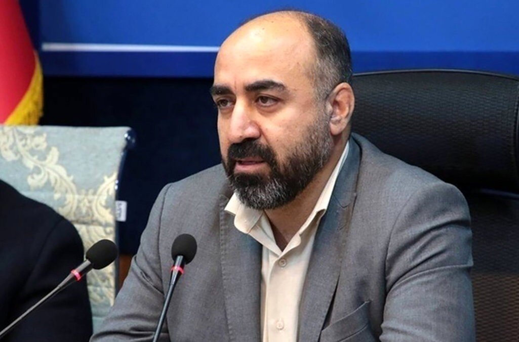 یک باستانشناس اعلام کرد که هیچ مدرکی دال بر تسلیم ملت ایران در برابر حملات تاریخ وجود ندارد. یک باستانشناس اعلام کرد که هیچ مدرکی دال بر تسلیم ملت ایران در برابر حملات تاریخ وجود ندارد.