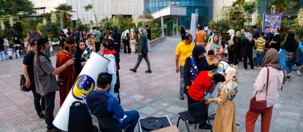 برگزاری مراسم روز جهانی نجوم به زمان مناسب دیگری موکول شد