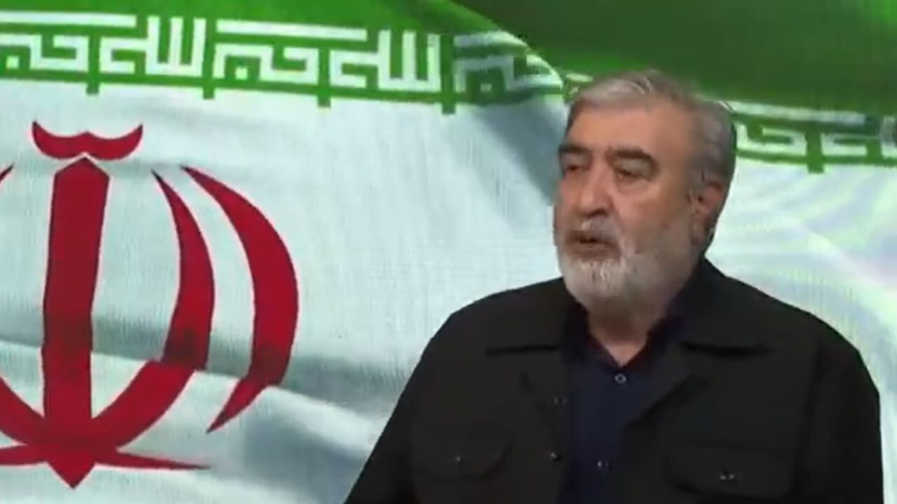 رئیس کمیسیون امنیت مجلس: عراقچی در سفر به پاکستان هیچ مأموریتی در حوزه هسته‌ای ندارد/ گفتگوهای هسته‌ای از خط قرمزهای اساسی ایران است