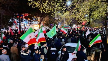 مردم جبهه حق تنها نیست؛ سنتهای الهی پشت مقاومتاند مردم جبهه حق تنها نیست؛ سنتهای الهی پشت مقاومتاند