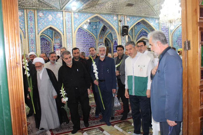 برگزاری مراسم گرامیداشت خانوادههای محترم شهدای سرفراز جنگ تحمیلی در سومین استان سمنان برگزاری مراسم گرامیداشت خانوادههای محترم شهدای سرفراز جنگ تحمیلی در سومین استان سمنان