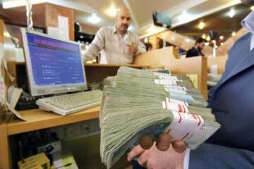 جریان مشکوک خروج پول نقد از بانک‌ها؛ ماجرا چیست؟/ جمشیدی: کارکنان بانکی مراقب باشند