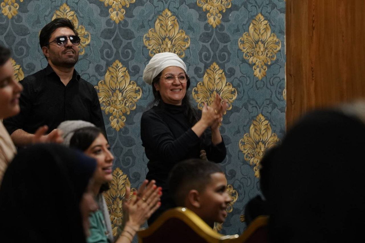 کدام هنرمندان به دیدار خانوادههای آسیبدیده از جنگ رفتند؟/ از بهناز جعفری تا هادی حجازیفر