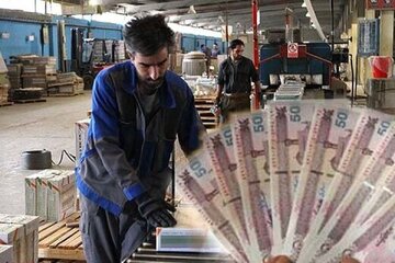 حداقل دستمزد کارگران در ۱۰ سال گذشته چه تغییری کرده است؟/ جدول تغییرات