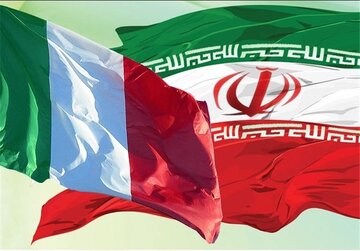 عراقچی همتای ایتالیایی خود را در جریان آخرین روند دیپلماتیک میان ایران و عمان قرار داد عراقچی همتای ایتالیایی خود را در جریان آخرین روند دیپلماتیک میان ایران و عمان قرار داد