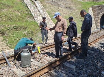 افزایش ایمنی خطوط ریلی با اجرای جوش شیار باریک در  راه‌آهن لرستان