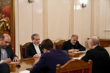 جزییات سخنان وزیر خارجه در دیدار با پوتین؛ دنیا قدرت ایران را دید/ روابط ایران و روسیه با قوت همیشگی ادامه می‌یابد