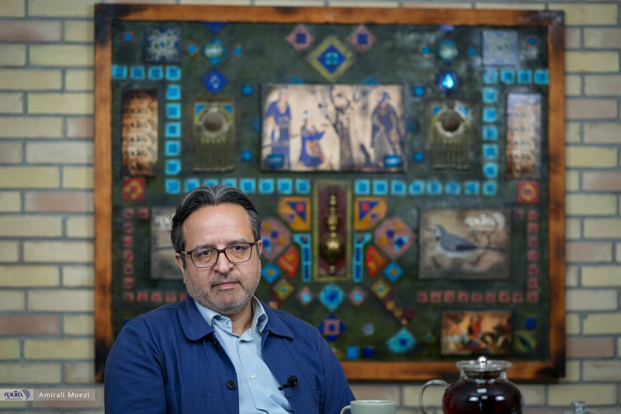 باقی ماندن استرسِ حاد از جنگ و دی ماه/ رواج شر پنداری، گروهی یکدیگر را مزدور یا بیوطن میدانند/ افزایش معنیدار خودکشی طی سه سال گذشته