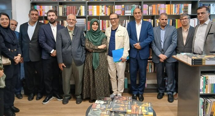 کتاب‌فروشی علمی‌وفرهنگی در راسته انقلاب بازگشایی شد