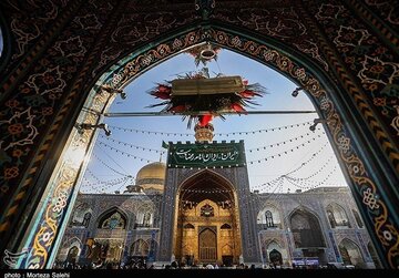 آن هنگام که امام رضا(ع) خلافت را در آینه حقیقت شکست آن هنگام که امام رضا(ع) خلافت را در آینه حقیقت شکست
