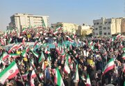 در اجتماع امام‌رضایی‌ها در تهران چه می‌گذرد؛ از تجدید بیعت با رهبر انقلاب تا شعارهای حماسی کنار موشک‌های صورتی + عکس