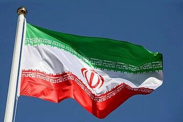 بیانیه آن‌ها که کارشان با حروف و کلمات است/ اسامی امضاءکنندگان