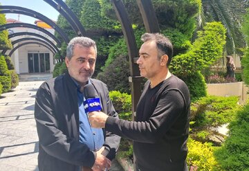 شهردار سرخرود: پشتیبانی از جنگ زدگان در سرخرود بدون وقفه انجام شد