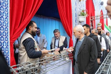 حضور چهره‌های دولت پزشکیان در اجتماع امام‌رضایی‌ها ؛ از حضرتی تا وزیر نفت + عکس