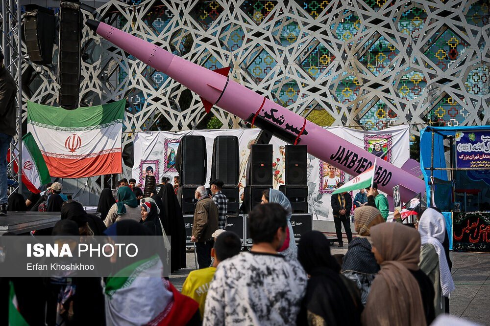 تصاویر خاص از اجتماع بزرگ امام رضاییها در تهران + عکس