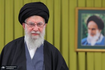 ماجرای توسل فرزند رهبر شهید انقلاب به امام رضا(ع) برای آزادی ایشان از زندان؛ «دو روز بعدش، من آزاد شدم»