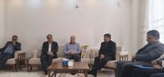 عیادت استاندار ایلام از ظاهر سارایی شاعر پیشکسوت و پاسدار ادبیات بومی