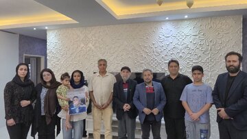 دیدار با هنرمندانی که خانه‌های‌شان در جنگ دچار آسیب شد/ هنرمند زنی که هم خانه‌اش آسیب دید و هم مادرش را از دست داد