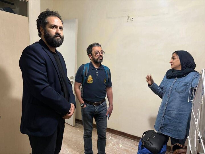 دیدار با هنرمندانی که خانههایشان در جنگ دچار آسیب شد/ هنرمند زنی که هم خانهاش آسیب دید و هم مادرش را از دست داد دیدار با هنرمندانی که خانههایشان در جنگ دچار آسیب شد/ هنرمند زنی که هم خانهاش آسیب دید و هم مادرش را از دست داد