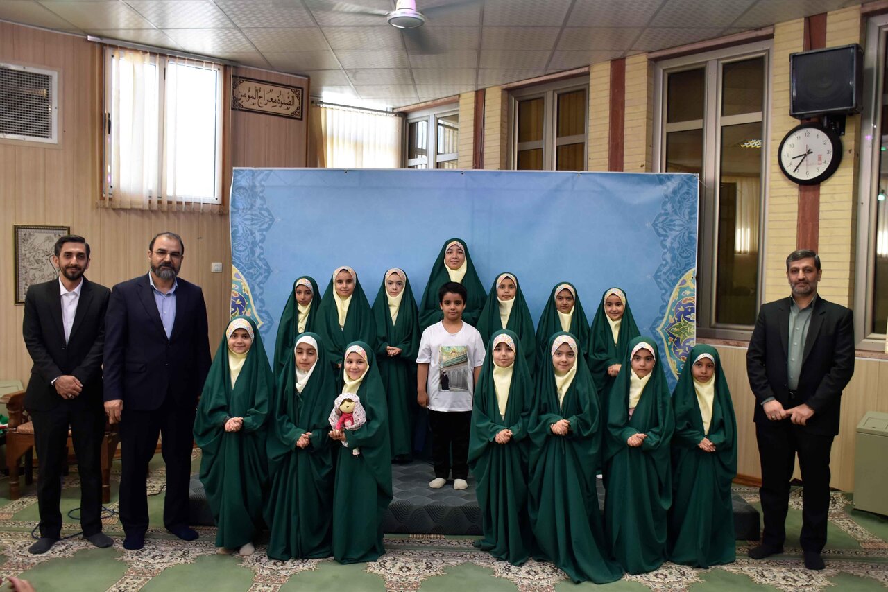 گزارش تصویری / برگزاری جشن میلاد امام رضا (ع) در اداره کل تعاون، کار و رفاه اجتماعی استان یزد