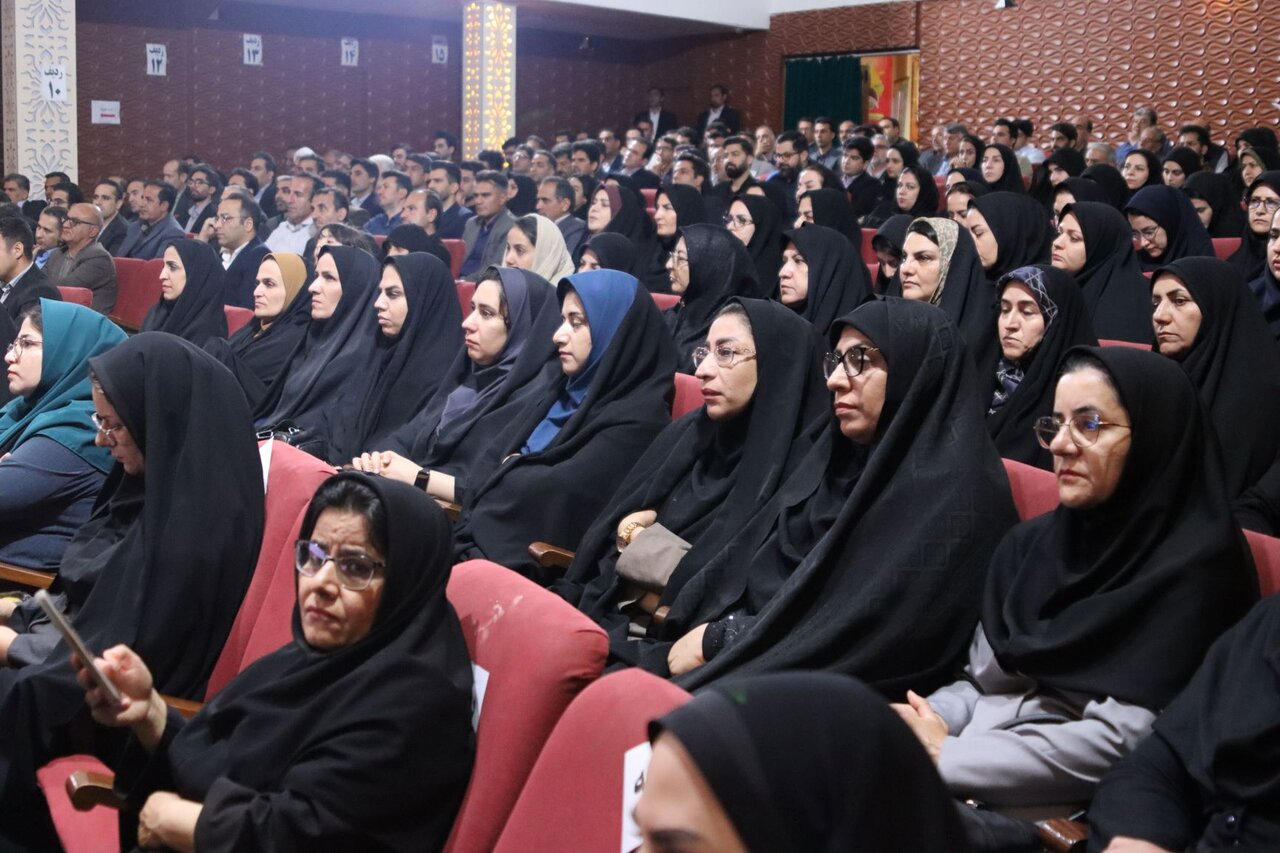 مشاوران آموزش و پرورش با پاسخگویی به هزاران تماس تلفنی آرامش روانی جامعه دانش‌آموزی راحفظ کردند