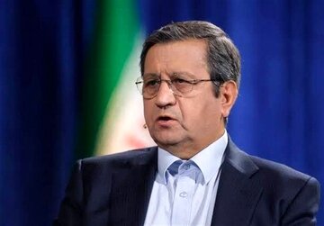 همتی: هدف اصلی بانک مرکزی کنترل تورم است/ بانک مرکزی اجازه اضافه برداشت به بانک‌ها را نمی‌دهد
