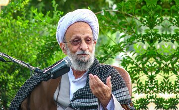 مکتب عاشورا؛ جایی که انسان از بهشت هم فراتر میرود مکتب عاشورا؛ جایی که انسان از بهشت هم فراتر میرود