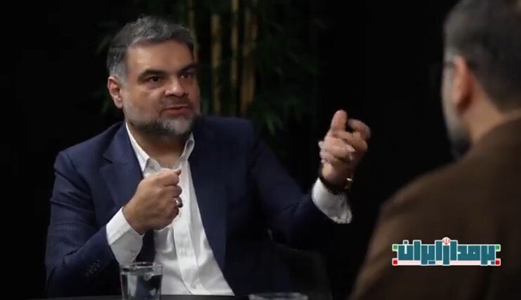 ببینید | مشاور سیاسی قالیباف: باید مراقب دو گروه باشیم؛ آنهایی که اعتماد به نفس کاذب دارند و ...