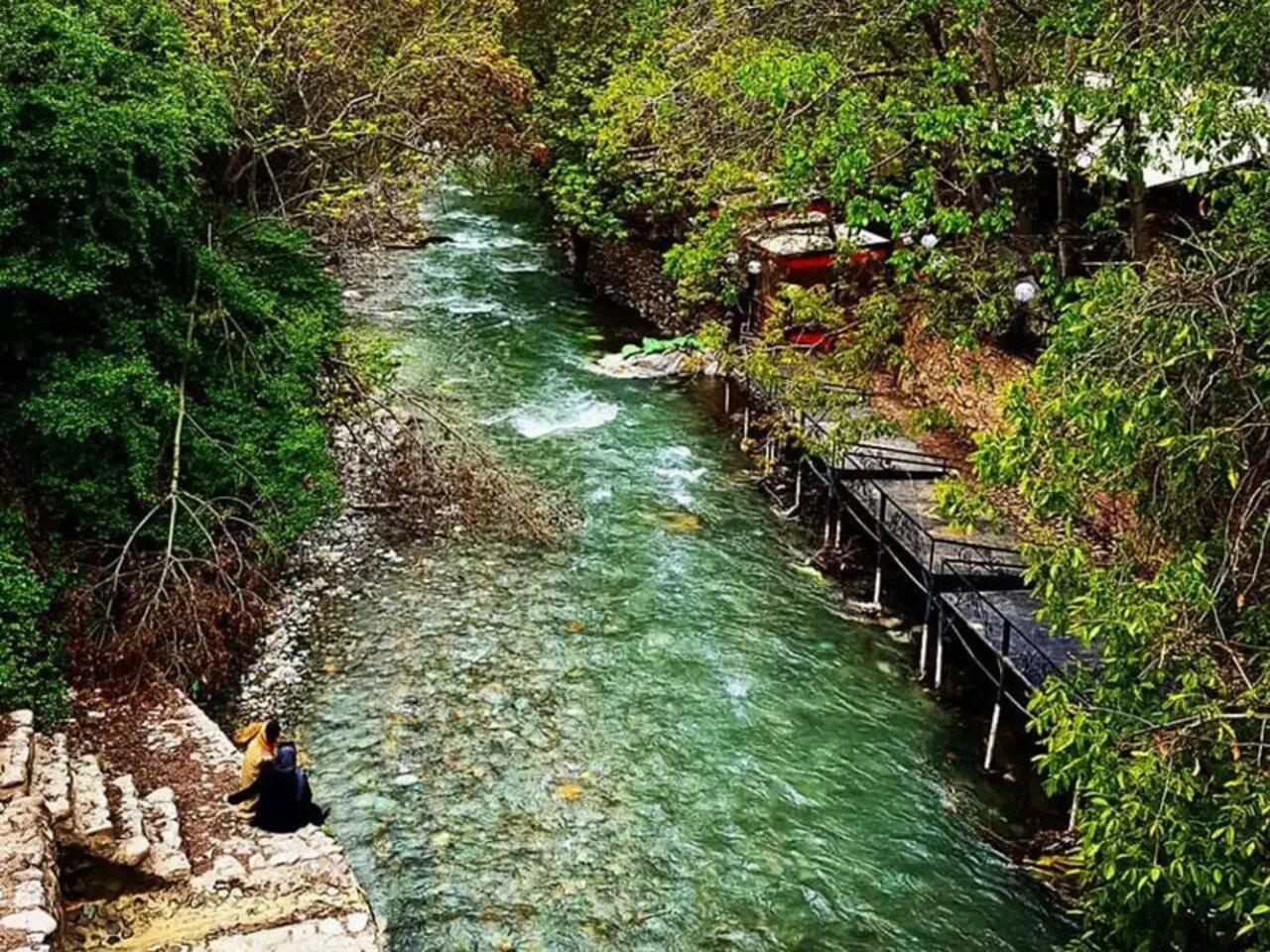 از گلابگیری تا پرسه زدن در دشتهای بهاری؛ اردیبهشت کجا برویم؟/ ۹ مقصد جذاب برای سفر یکروزه/ راهنمای سفرهای بهاری نزدیک تهران