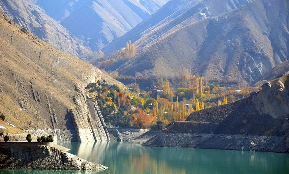 از گلاب‌گیری تا پرسه زدن در دشت‌های بهاری؛ اردیبهشت کجا برویم؟/ ۹ مقصد جذاب برای سفر یک‌روزه/ راهنمای سفرهای بهاری نزدیک تهران
